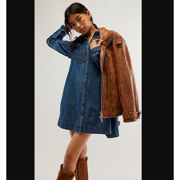 Free People Size Medium M Find Me Now Smocked Denim Jean Long Sleeve Mini Dress - Picture 2 of 7